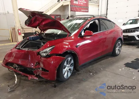 2020 Tesla Model Y Long Range Dual Motor All-Wheel Drive z USA, uszkodzony, nr VIN 5YJYGDEE7LF053326